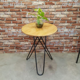 bàn cafe gỗ cao su chân sắt