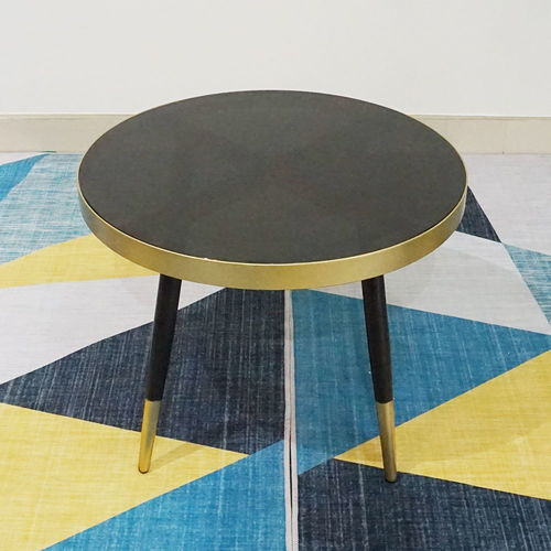 SFBT022 - Bàn Sofa CONE 4 chân mặt kính