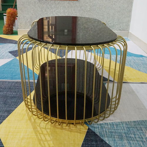 SFBT017 - Bàn Sofa 2 tầng khung sắt vàng đồng mặt kính đen