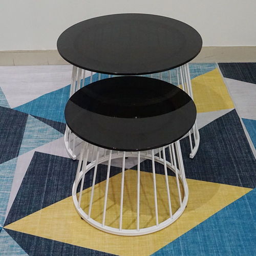 SFBT007 - Bộ 2 bàn Sofa lớn nhỏ chân hình chóp sơn trắng mặt kính đen