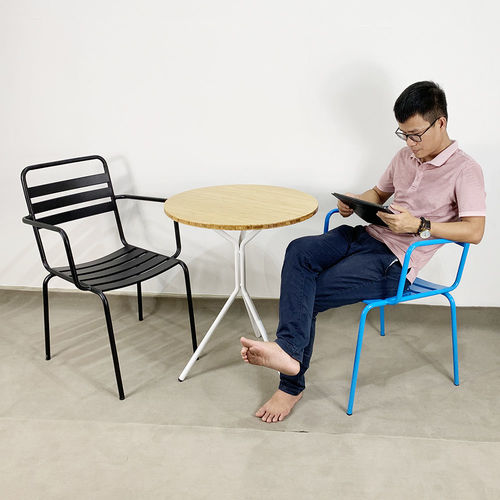 Bàn cafe gỗ TRE tròn 60cm chân chãng 3 4