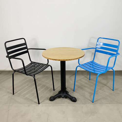 CBCF019 - Bộ bàn ghế cafe gỗ tre chân gang đúc và 2 ghế sắt