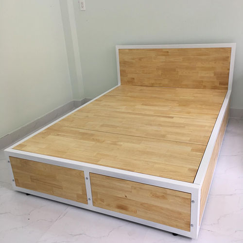 SFGN001 - Giường gỗ cao su khung sắt lắp ráp 4