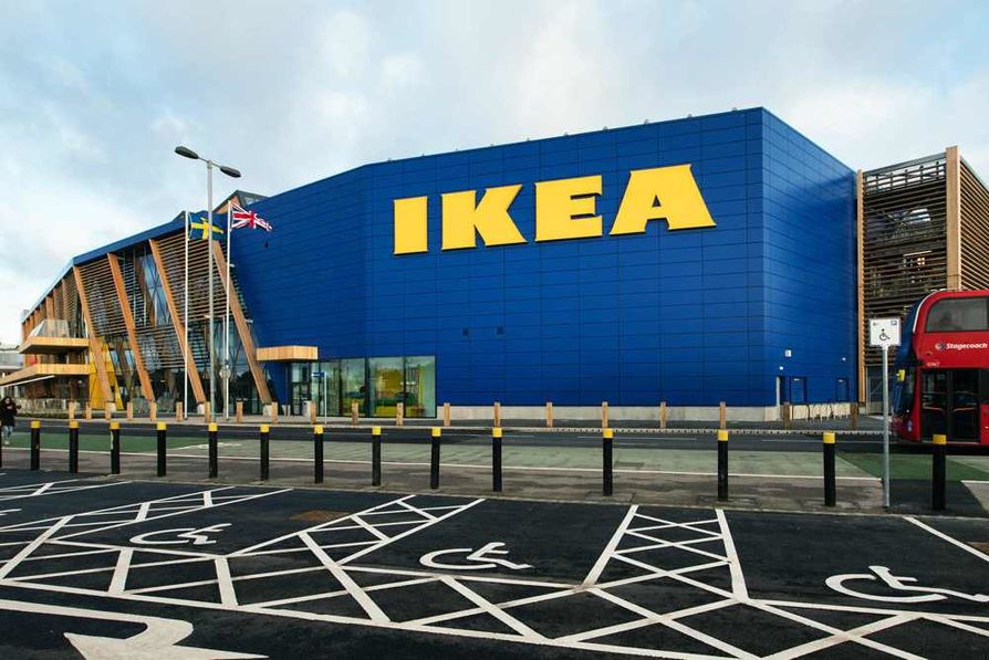 Câu chuyện khởi nghiệp của nhà sáng lập “đế chế” nội thất IKEA | Startup  Wheel